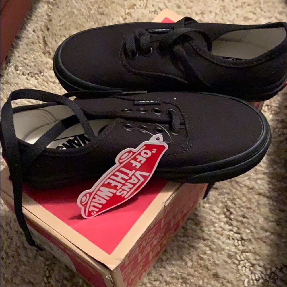 Boys shoes